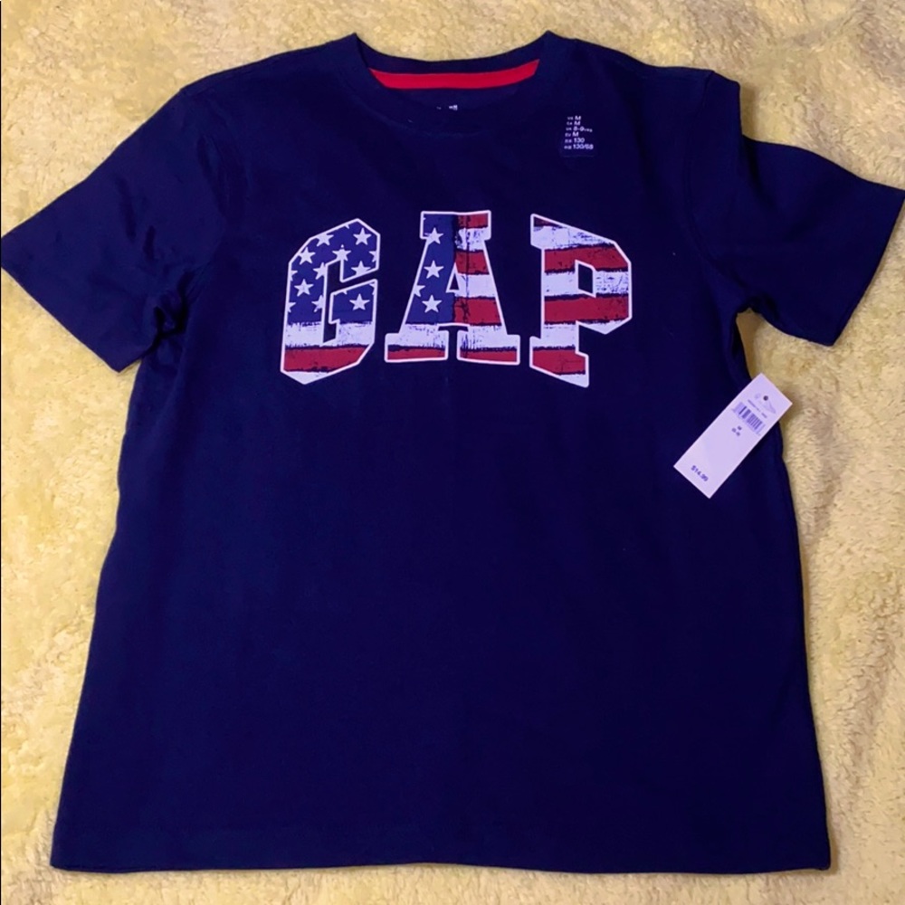 Gap t-shirt
